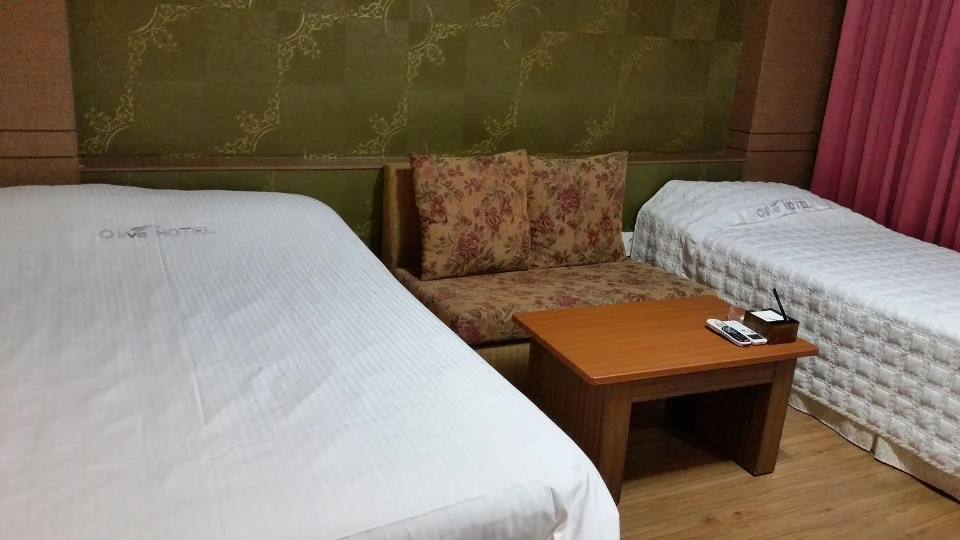 J-One Hotel Czedżu 2*,